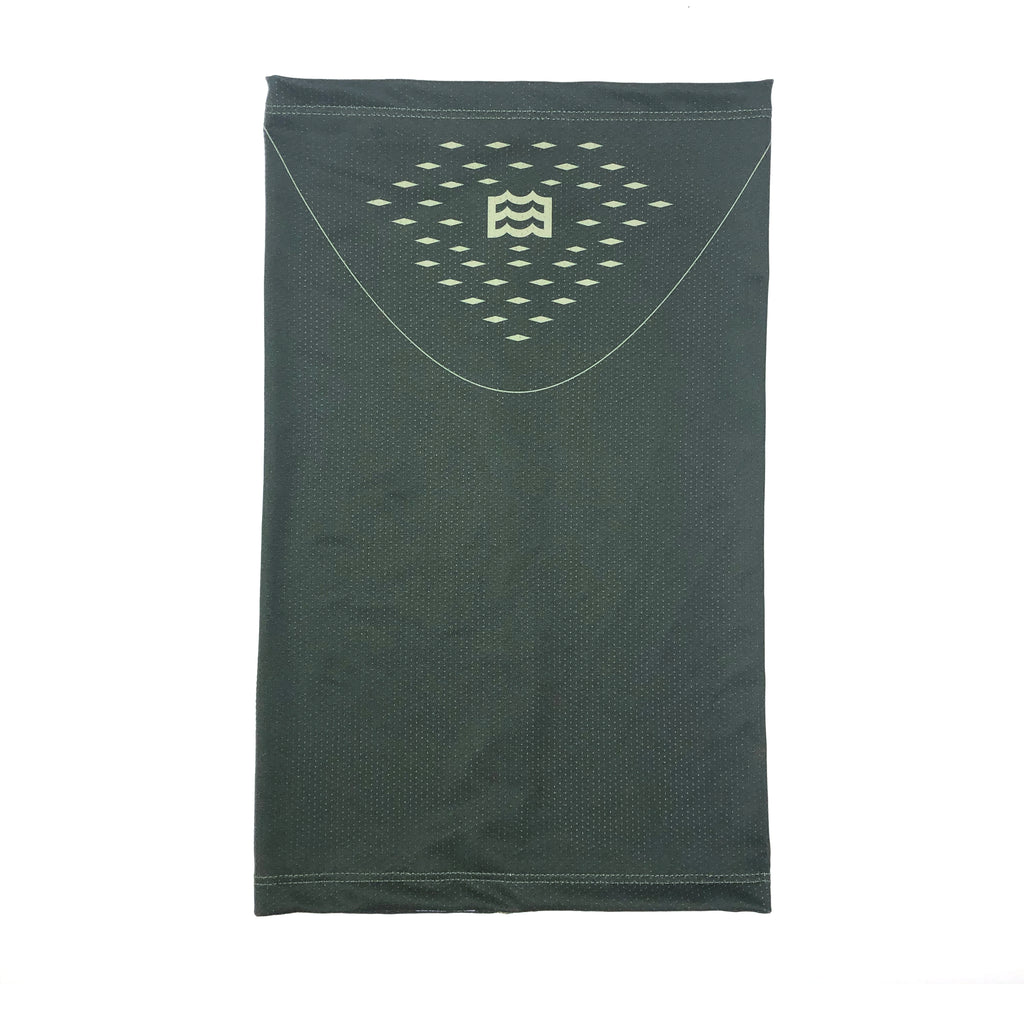 olive lateral vision mesh gaiter with wave logo